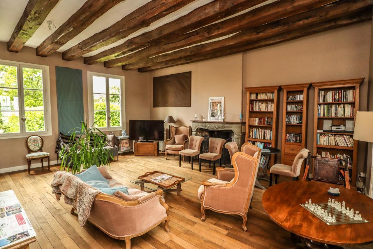Le Grand Presbytere De Beaulieu Exteriör bild